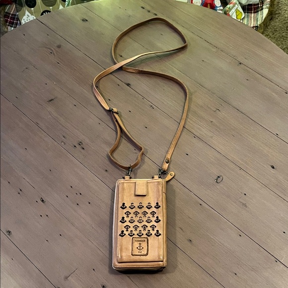 Harbour 2Nd Handbags - Harbour Genuine Leather Women’s Crossbody purse wallet 4”x8” Brown